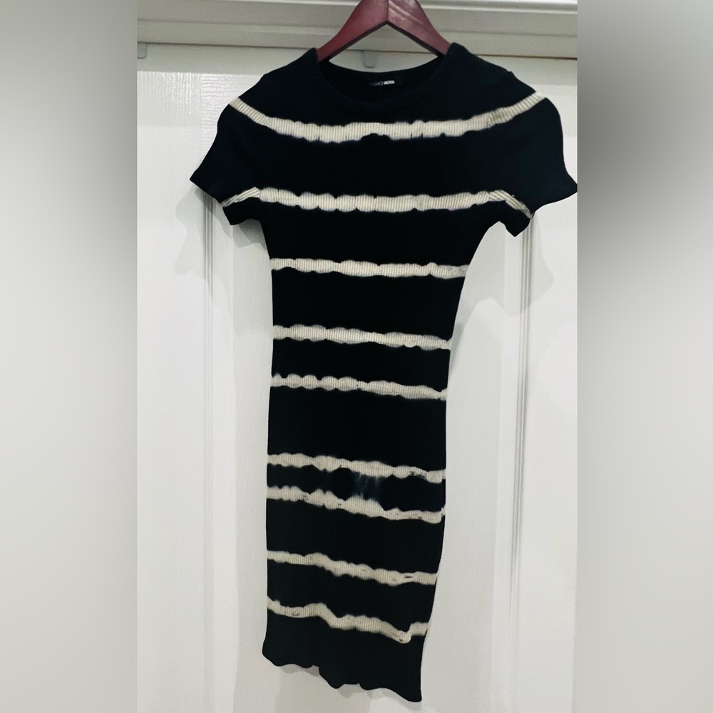 Sexy black and white fitted tie-dye dress